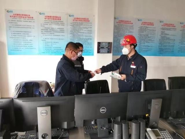 连续七天!AITIYU SPORT化学奔赴在路上 数百吨消毒液喷洒在济宁及周边各县区